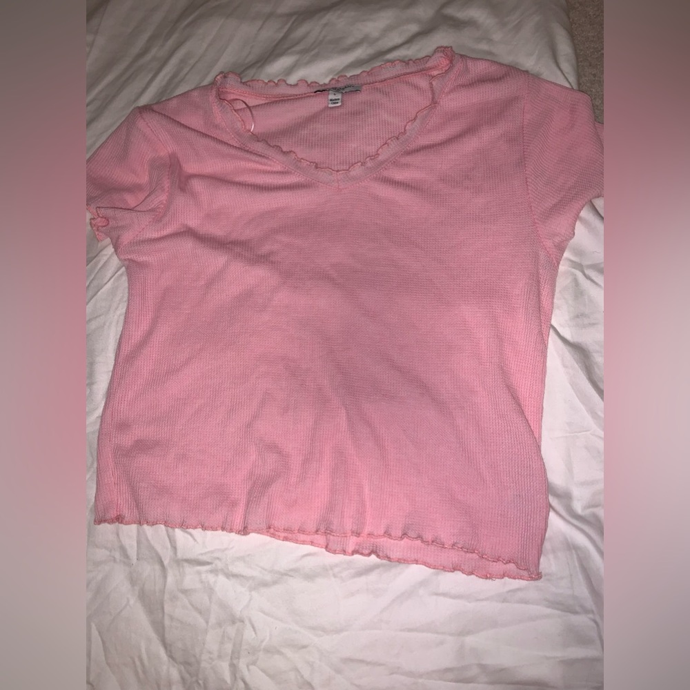 Cropped pink tee